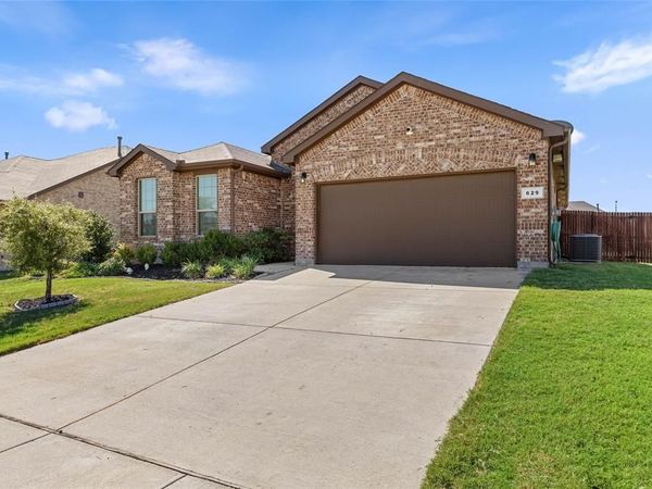 629 Dunster Lane , Saginaw, TX 76131