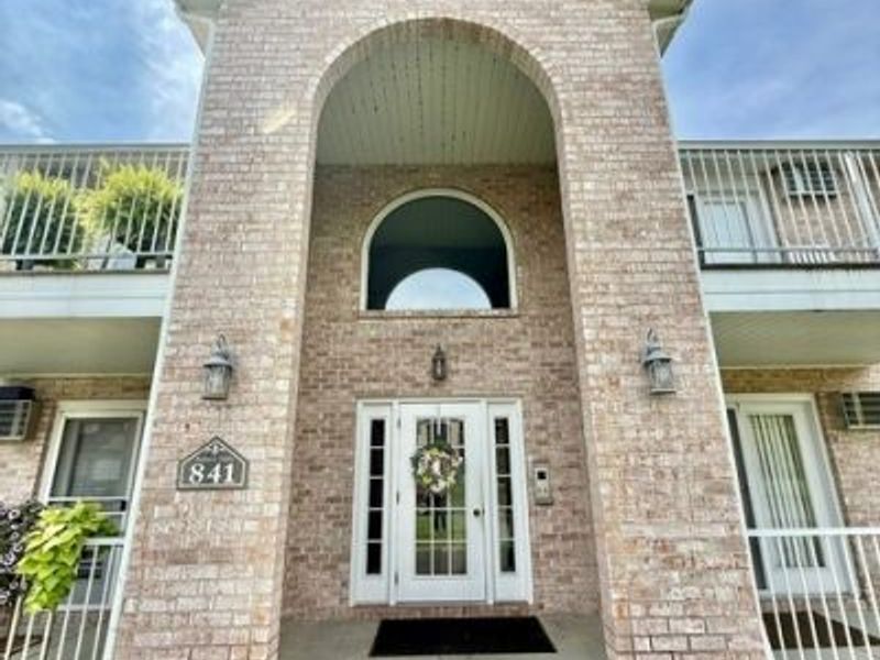 841 Auburn Hills Drive, Unit 4, Boardman, OH 44512 Photo 3
