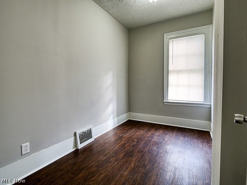 1924 Rowley Avenue, Cleveland, OH 44109 Photo 4