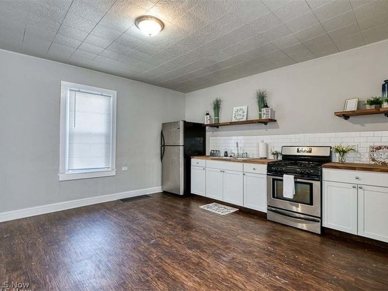 1924 Rowley Avenue, Cleveland, OH 44109 Photo 8