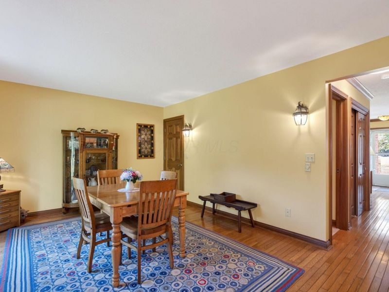 6656 Eastland Court, Unit 6656, Worthington, OH 43085 Photo 10
