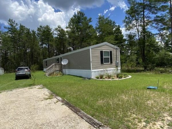 81 E Lafavre Lane, DeFuniak Springs, FL 32433