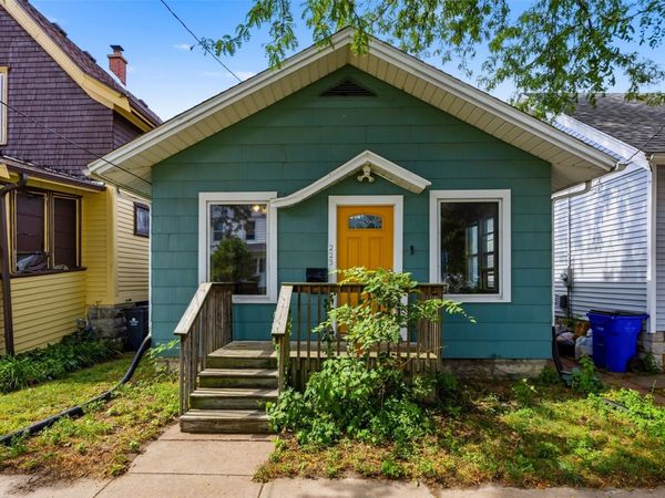 223 17th Street , Cedar Rapids, IA 52402