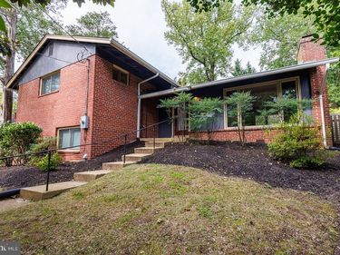 2665 MILITARY ROAD, ARLINGTON, VA 22207
