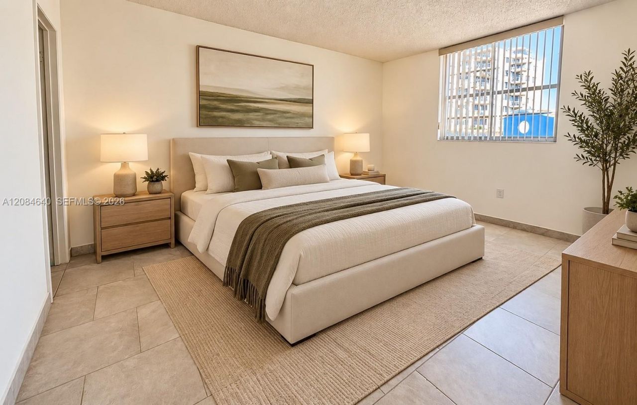 5055 NW 7th St , Unit 708, Miami, FL 33126 Photo