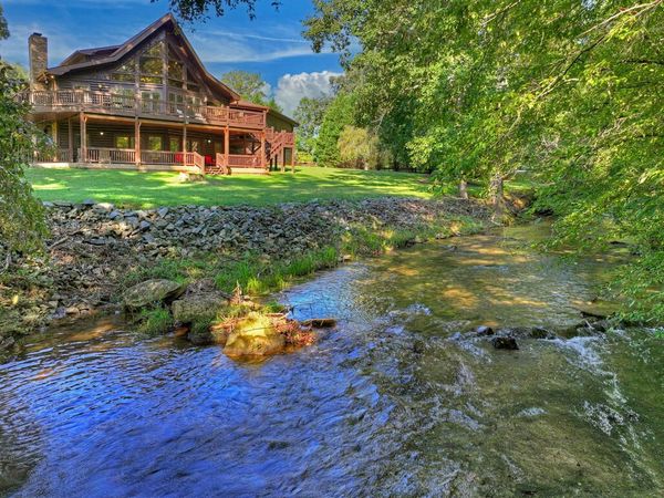 43 Devils Den Overlook, Epworth, GA 30004