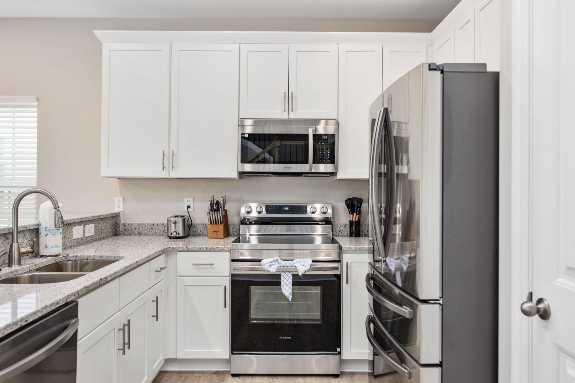 202 Madison Ct. Photo 11