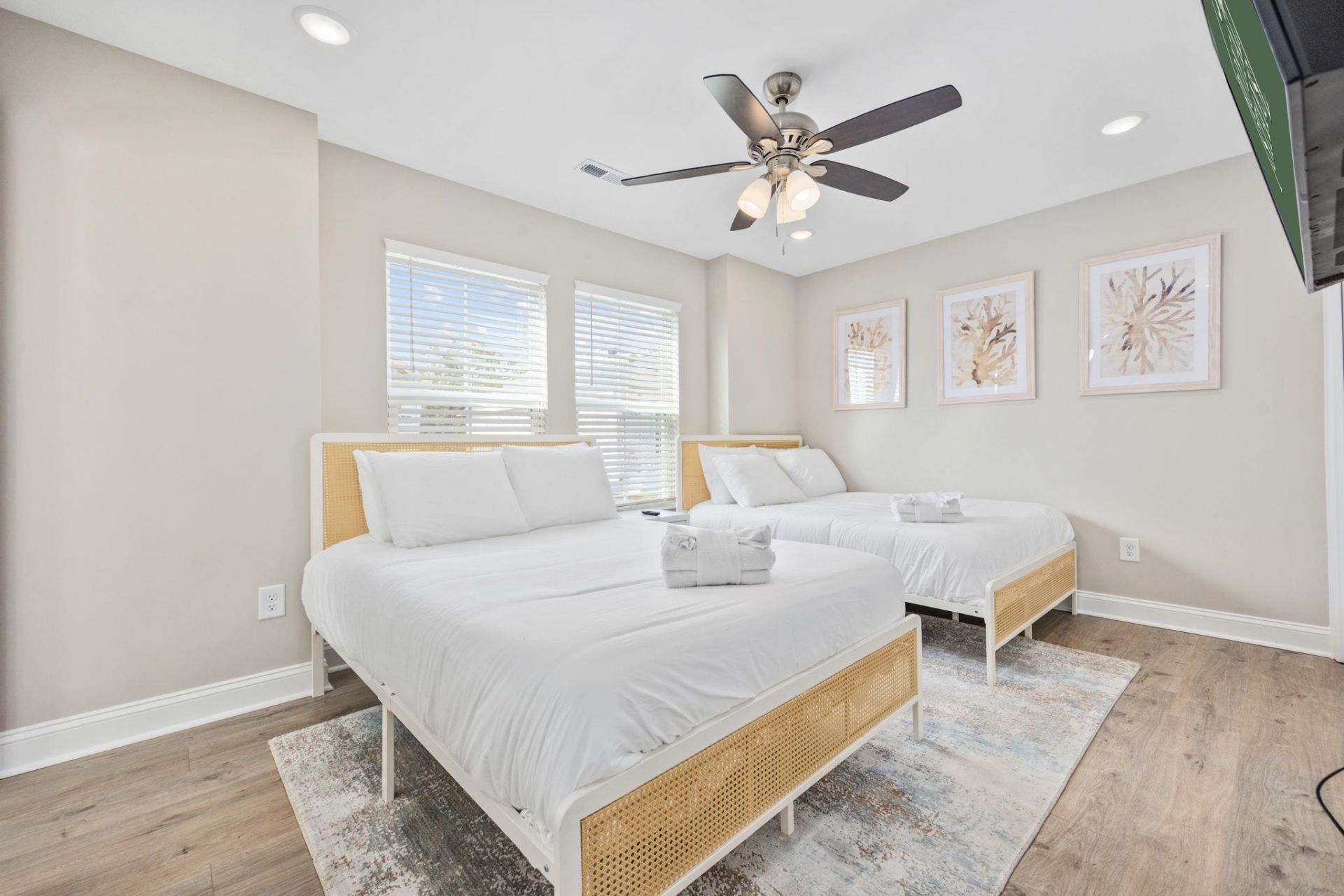202 Madison Ct. Photo 21