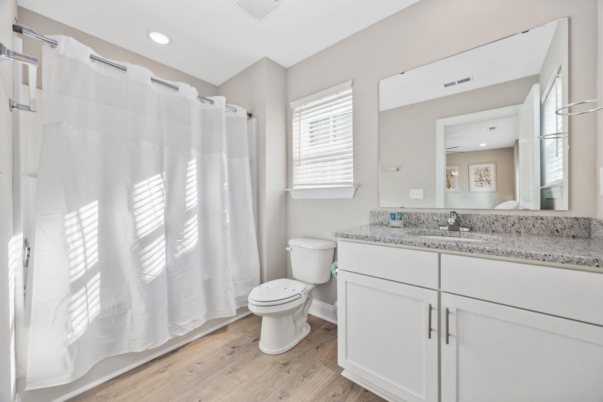 202 Madison Ct. Photo 24