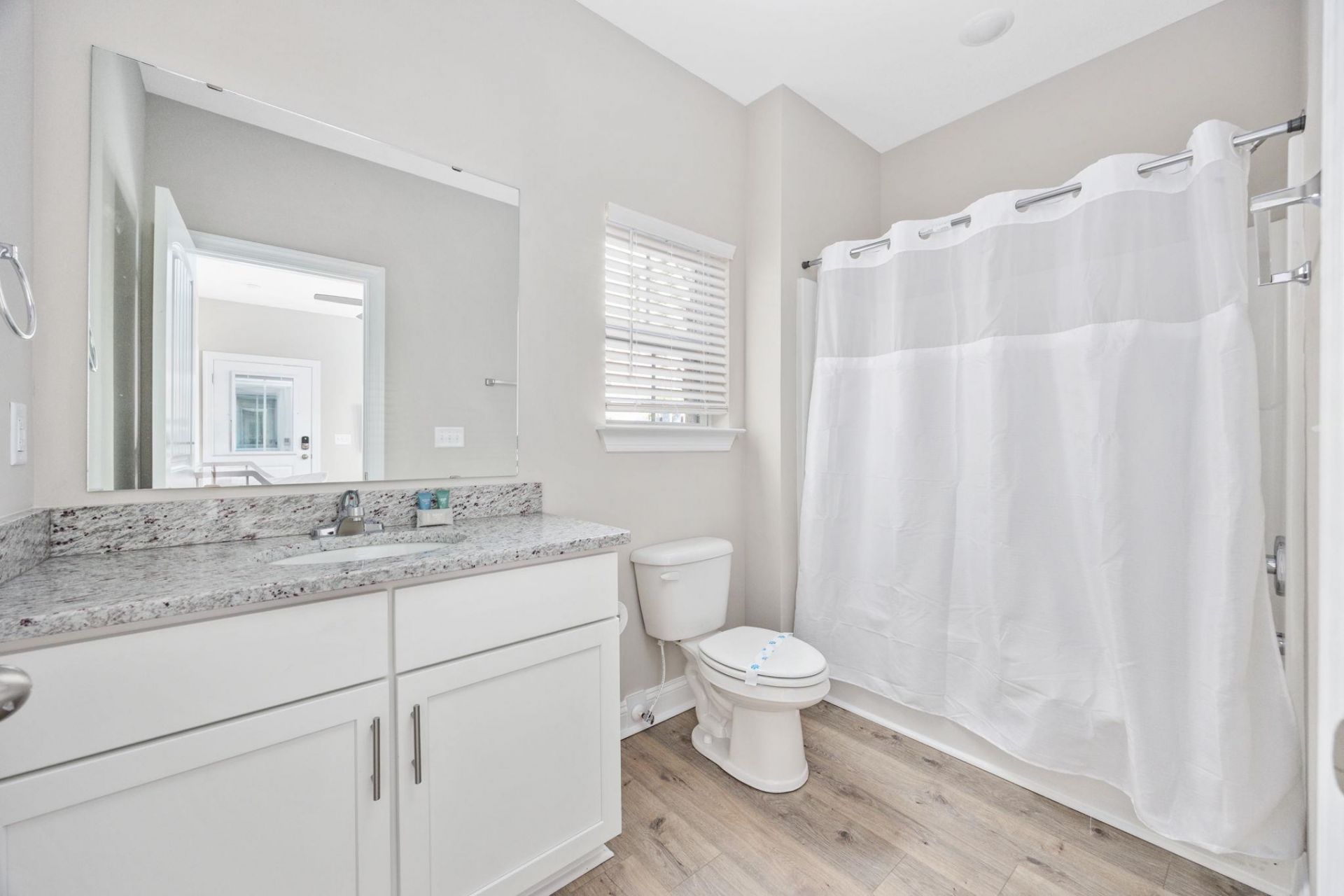 202 Madison Ct. Photo 35