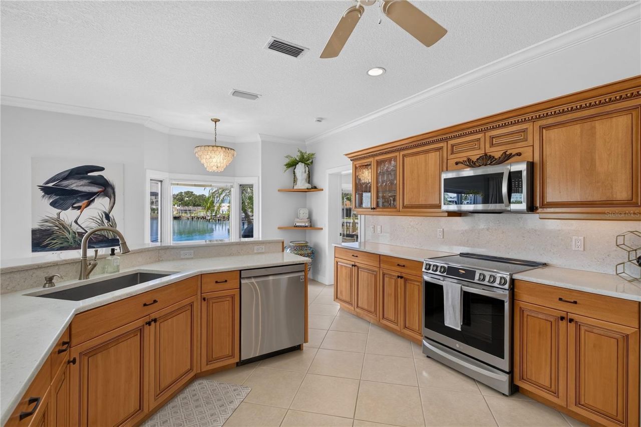 204 Poinciana Lane, Largo, FL 33770 Photo