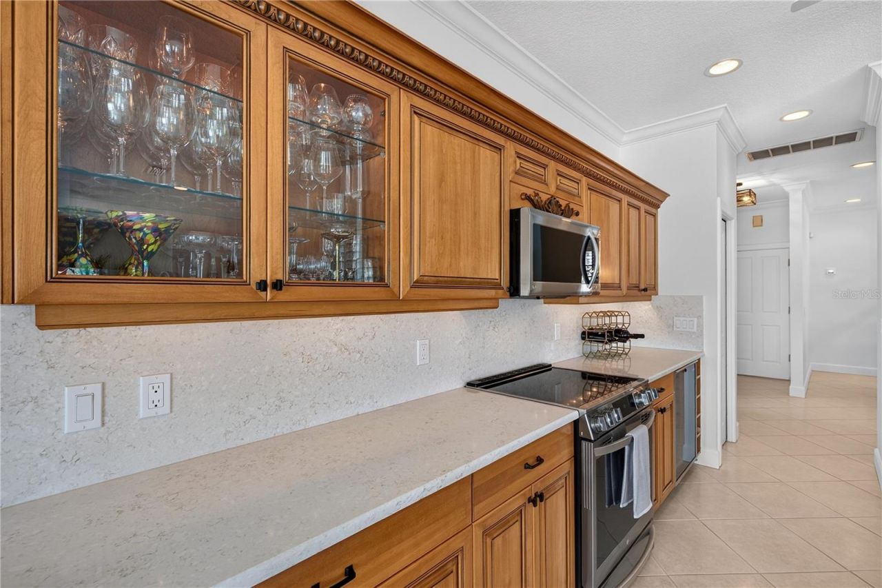 204 Poinciana Lane, Largo, FL 33770 Photo