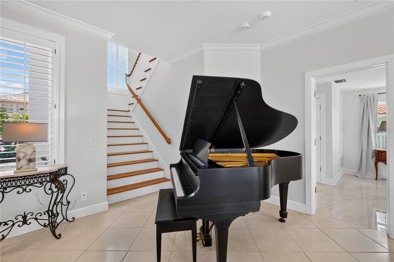 204 Poinciana Lane, Largo, FL 33770 Photo