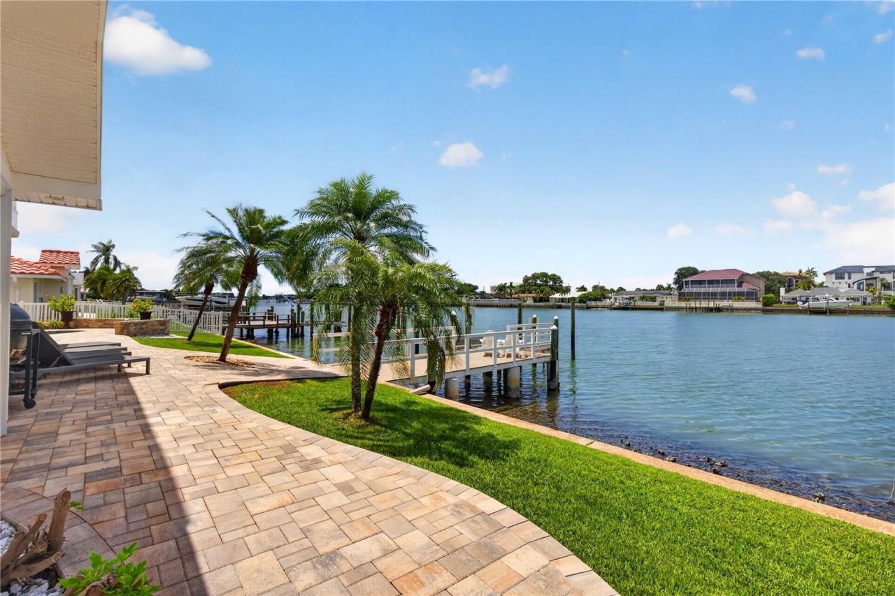 204 Poinciana Lane, Largo, FL 33770 Photo