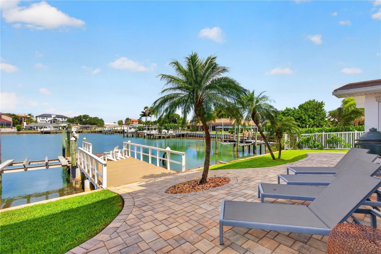 204 Poinciana Lane, Largo, FL 33770 Photo