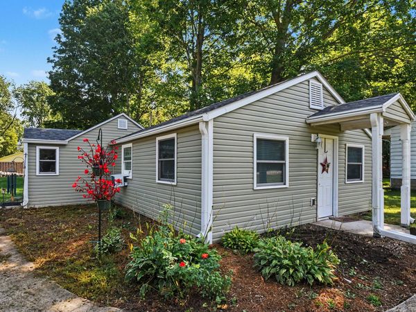 3011 Lincoln Avenue, St. Joseph, MI 49085