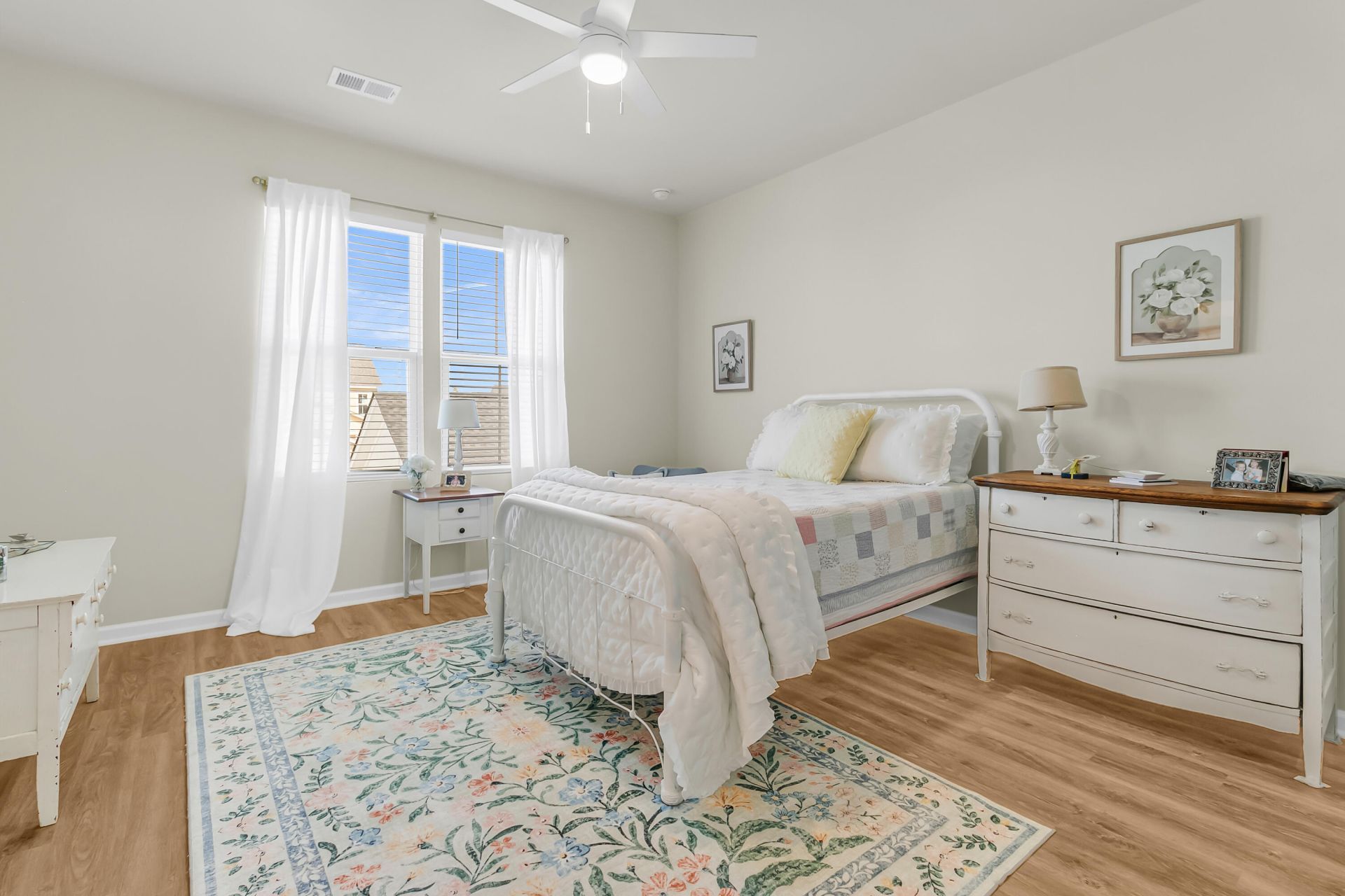 766 Blueway Avenue Photo 30