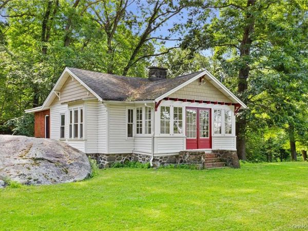 60 Watch Hill Road, Croton-on-Hudson, NY 10520