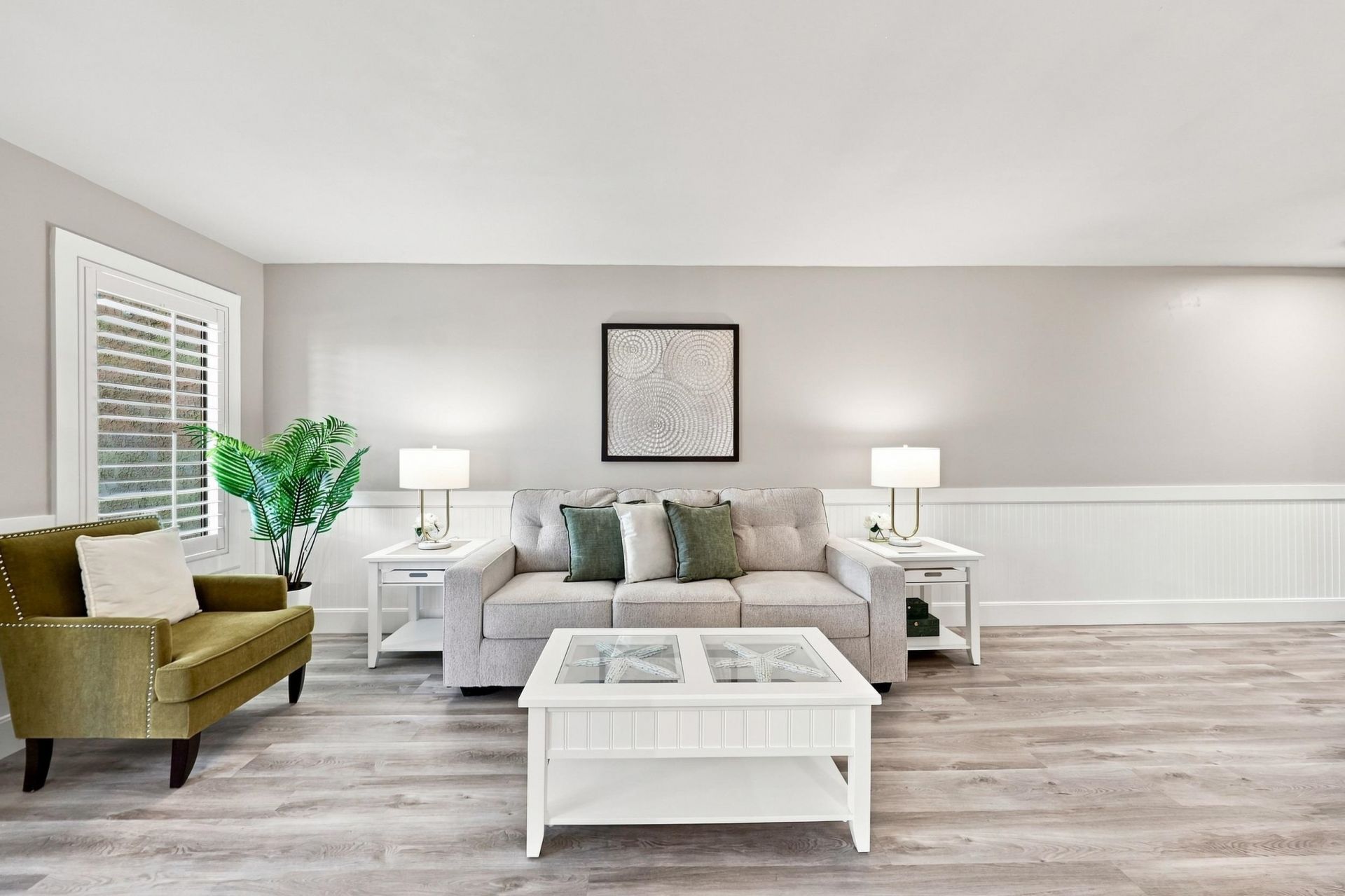 1500 Cenith Dr. Photo 4