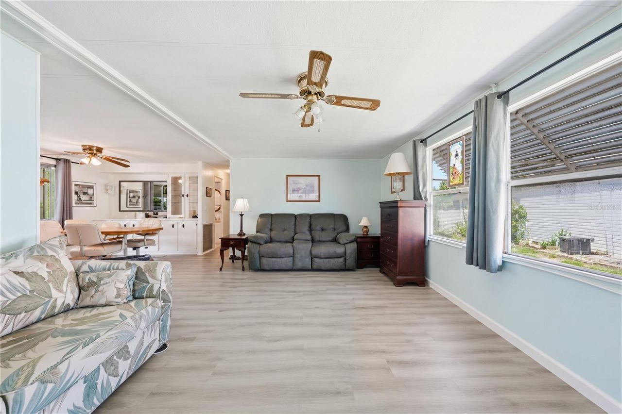 695 Buccaneer Boulevard, Tavares, FL 32778 Photo