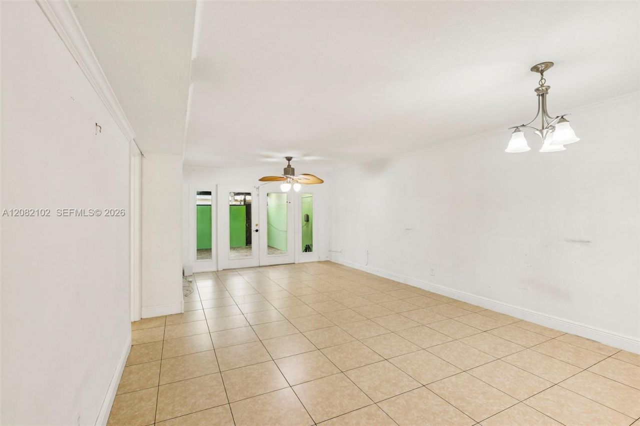 13130 SW 15th Ln, Miami, FL 33184 Photo