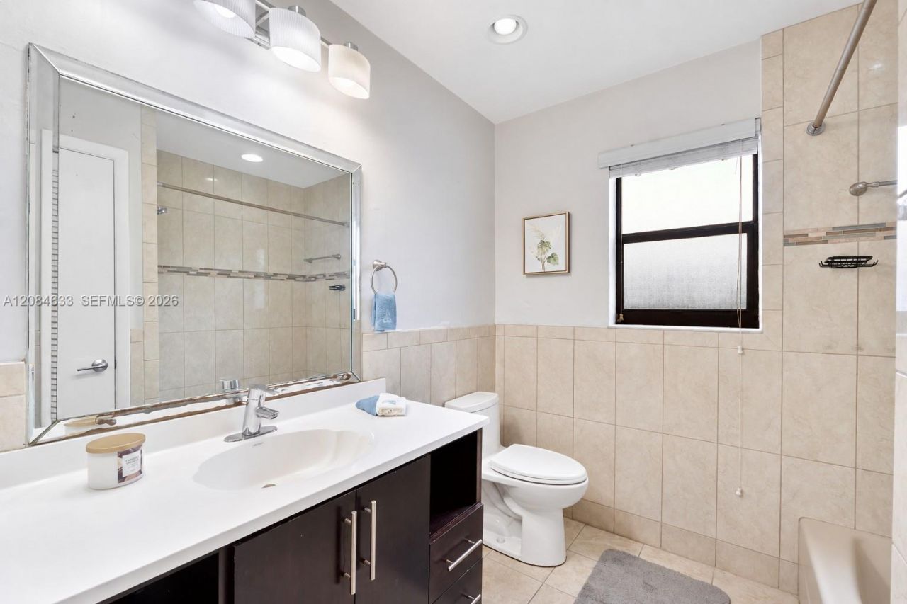 1410-1412 NW 93rd Ter, Coral Springs, FL 33071 Photo