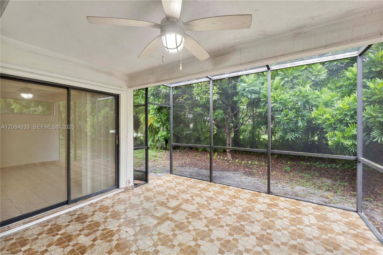 1410-1412 NW 93rd Ter, Coral Springs, FL 33071 Photo