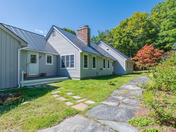 88 Windward South Road, Dorset, VT 05251
