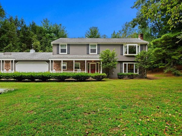 240 Central St, North Reading, MA 01864