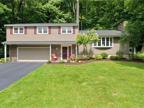 199 Brookside Ln , Fayetteville, NY 13066