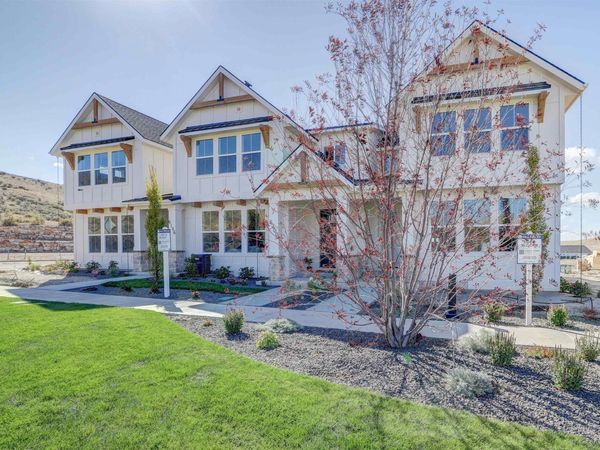 6276 N Holly Springs Ln, Eagle, ID 83616
