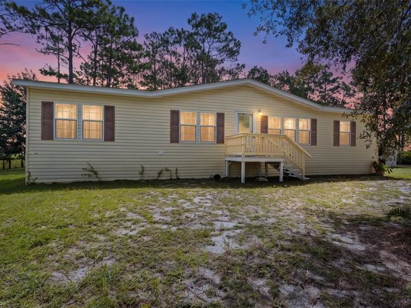 1411 SE STATE ROAD 121 , MORRISTON, FL 32668