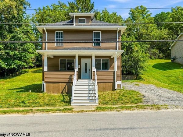 227 Diamond Street, Elkins, WV 26241