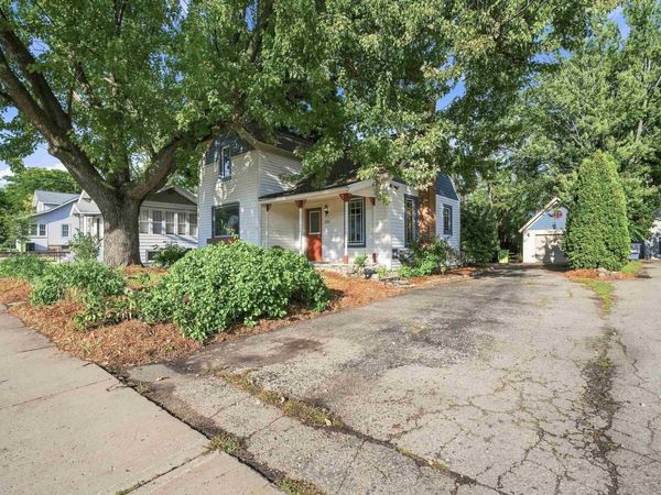 572 Mill Street, Green Lake, WI 54941