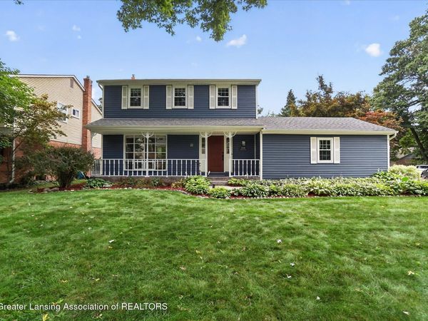 1540 Chanticlair Circle, Wixom, MI 48393