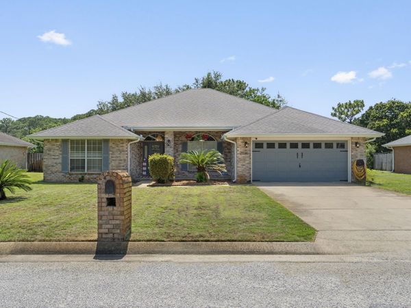 2035 Alfred Boulevard, Navarre, FL 32566