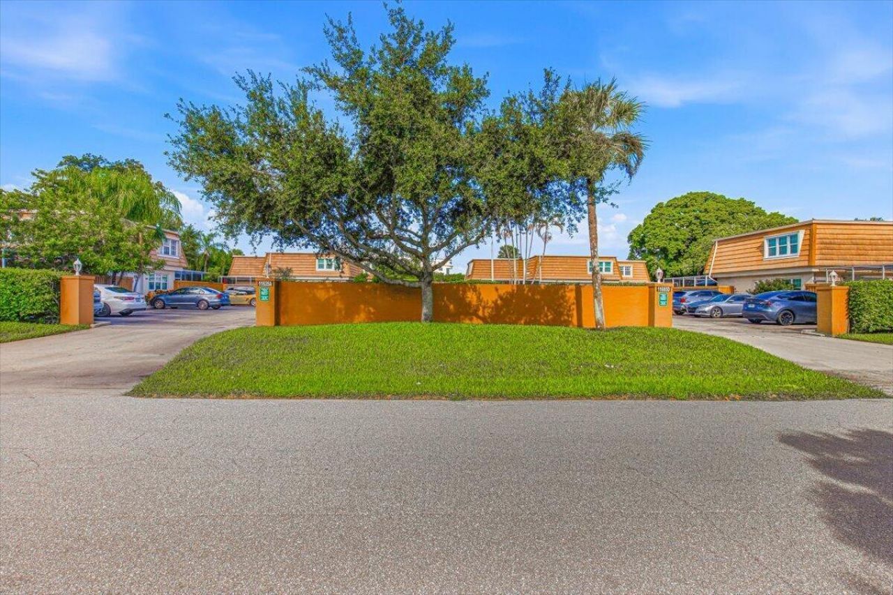 11635 Ficus Street, Unit D, Palm Beach Gardens, FL 33410 Photo