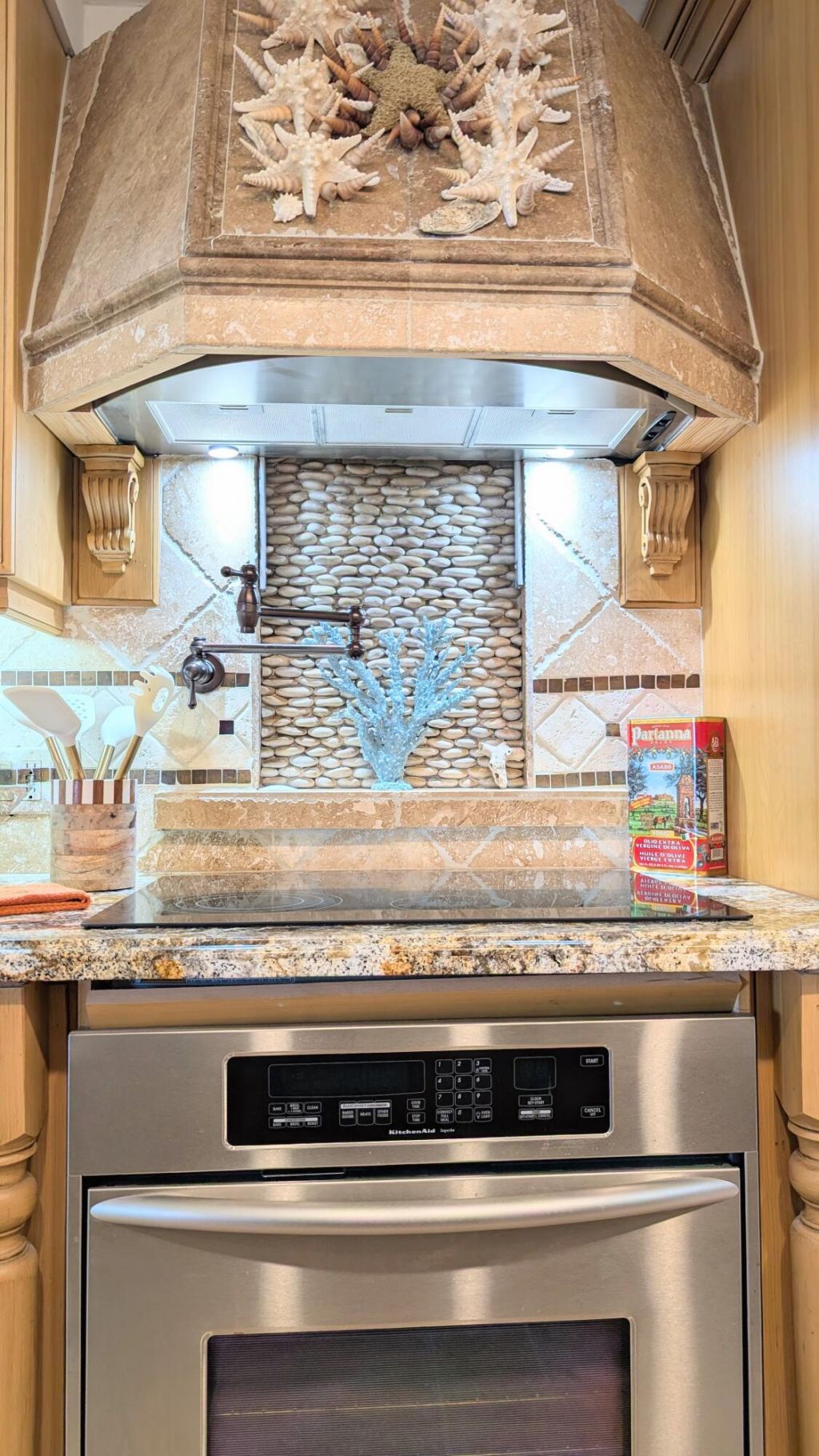 5420 N Ocean Drive, Unit 501, Riviera Beach, FL 33404 Photo