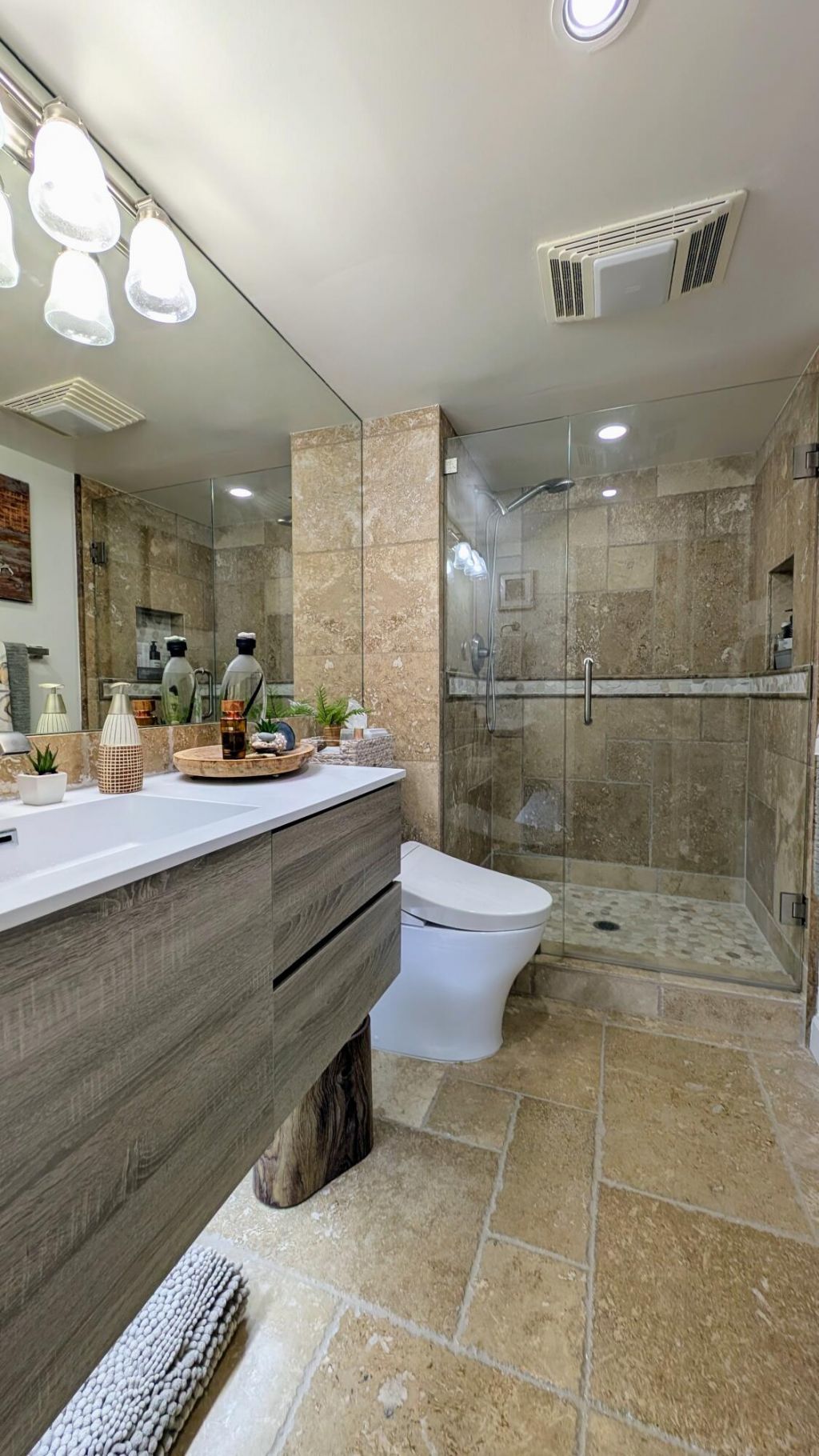 5420 N Ocean Drive, Unit 501, Riviera Beach, FL 33404 Photo