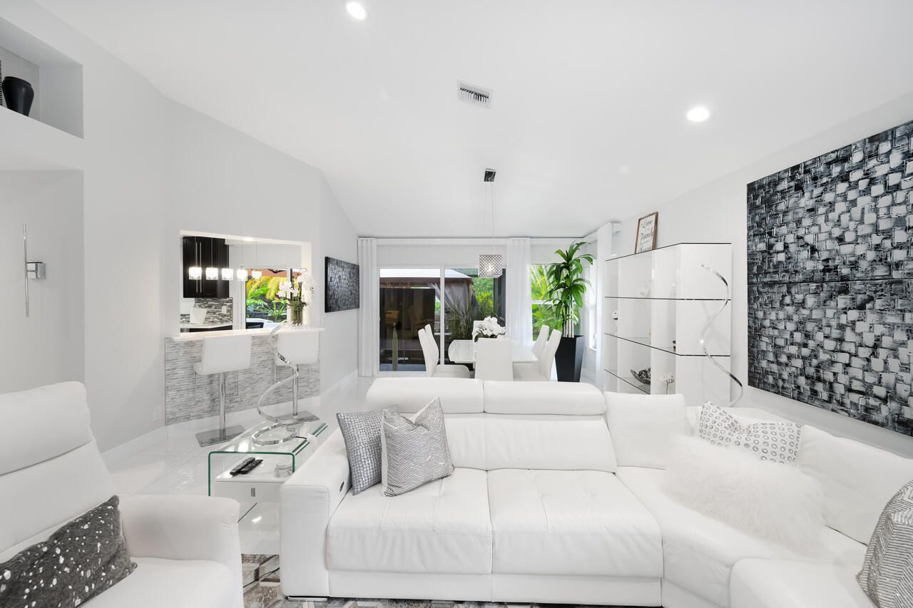 2081 NW 52nd Street, Boca Raton, FL 33496 Photo