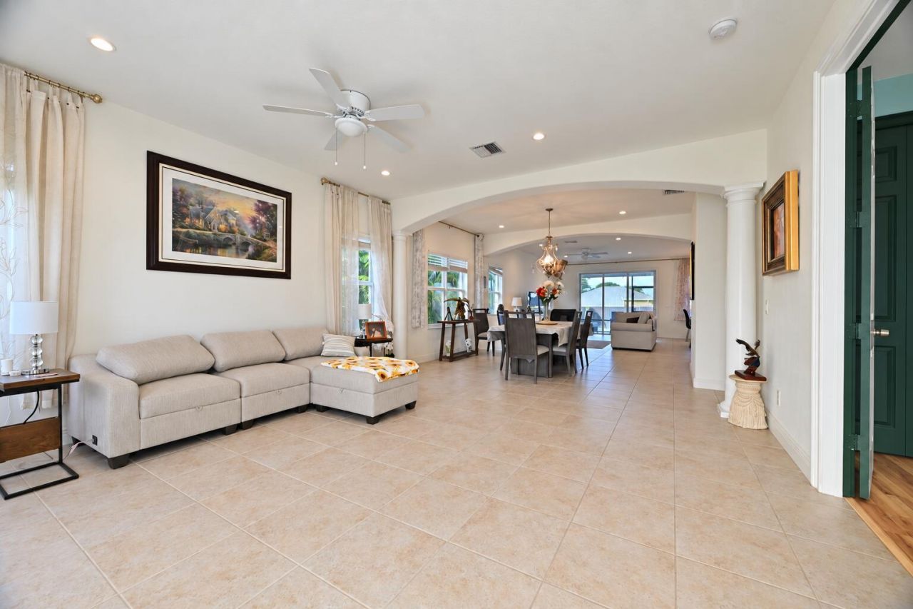 2449 SW Gay Circle, Port Saint Lucie, FL 34953 Photo