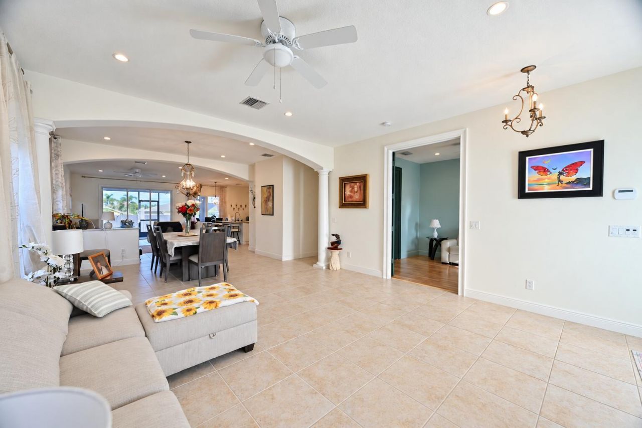 2449 SW Gay Circle, Port Saint Lucie, FL 34953 Photo