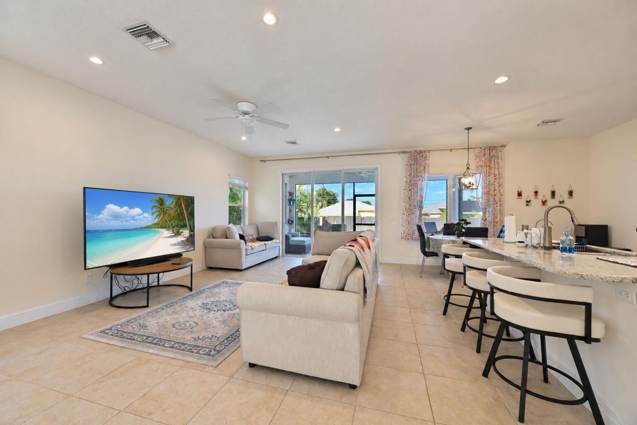 2449 SW Gay Circle, Port Saint Lucie, FL 34953 Photo