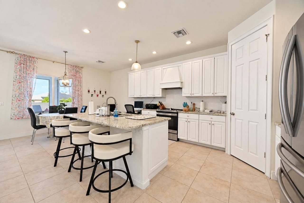 2449 SW Gay Circle, Port Saint Lucie, FL 34953 Photo