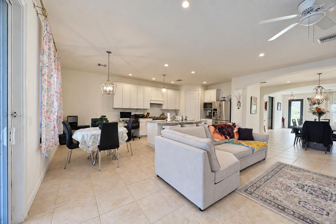 2449 SW Gay Circle, Port Saint Lucie, FL 34953 Photo