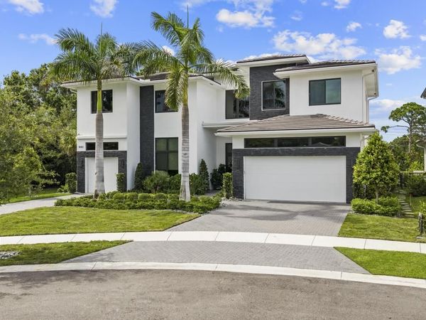 18401 Symphony Court, Jupiter, FL 33458