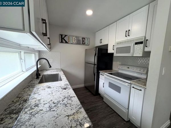 810 Oak Grove Rd, Unit 111, Concord, CA 94518