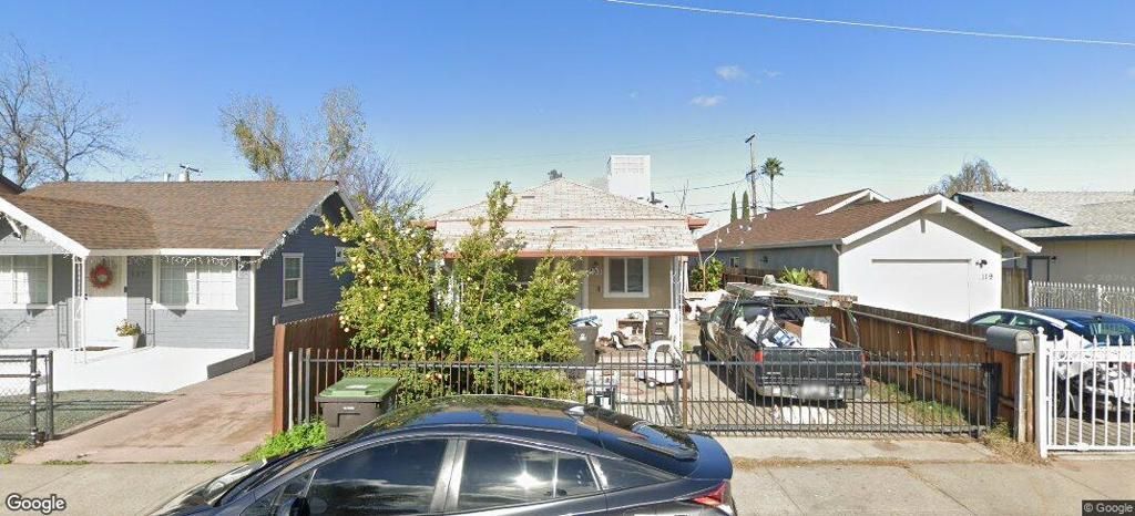 131 Delhi Avenue, Stockton, CA 95206 Main Photo