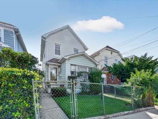 118-29 218th Street , Cambria Heights, NY 11411