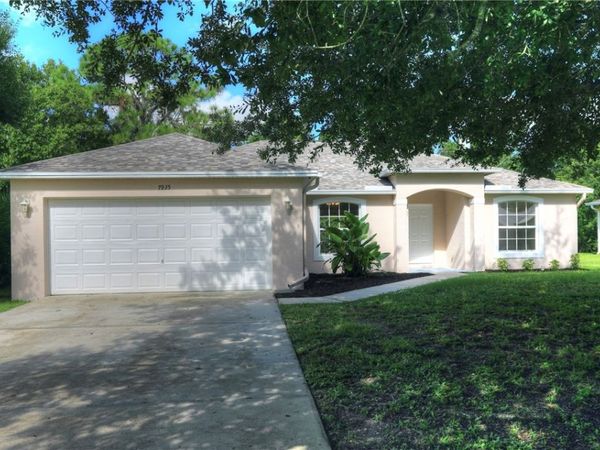 7935 103rd Avenue, Vero Beach, FL 32967